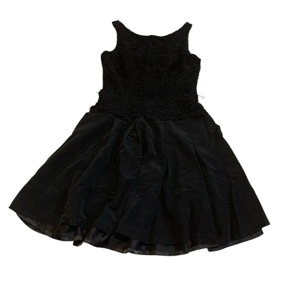 White House Black Market Black Lace & Taffeta Fit and Flare Dress - Size 0 - Picture 1 of 7